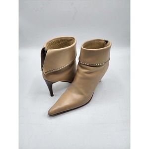 Claudia Guiti Leather Cream Ankle Bootie Sz 8 US / 38.5 EU Gently Worn
